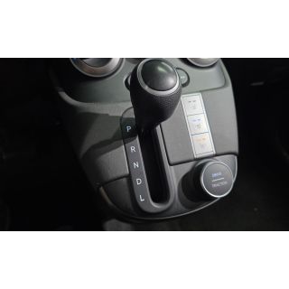 915682