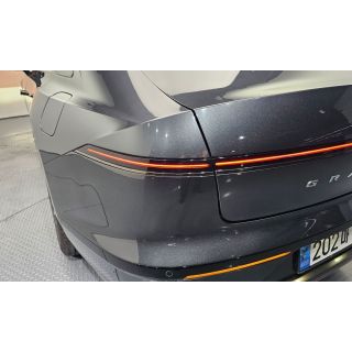 911409