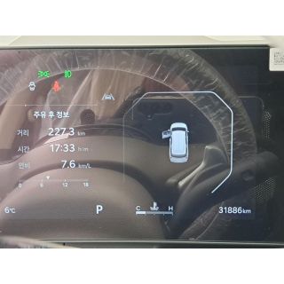 576081