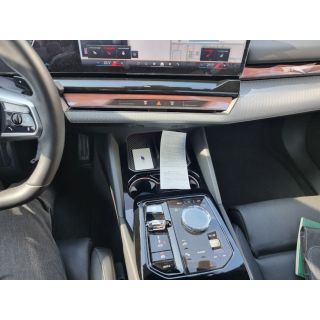 891569