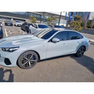 988504