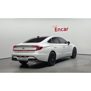 962988