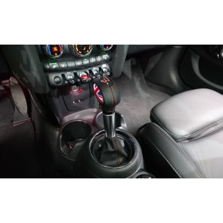 912868