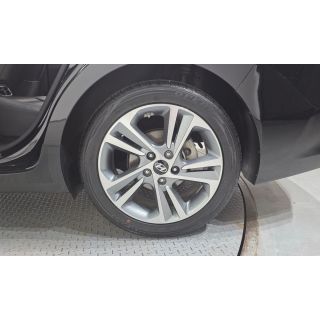 997722