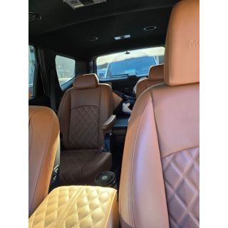 912329