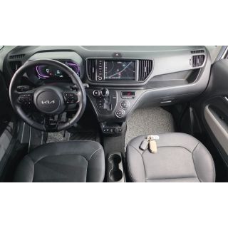 877403