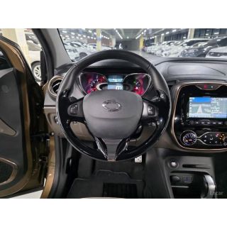 329029