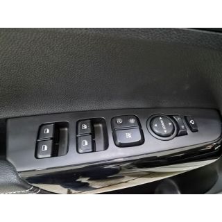 571838