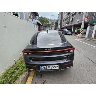898342