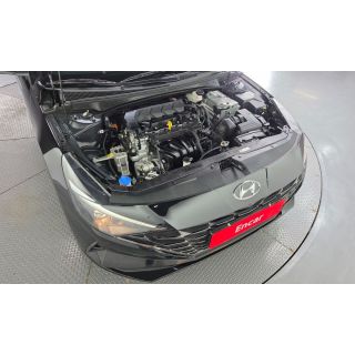 563891