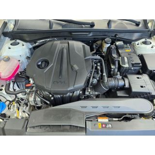 922763