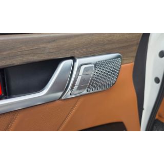 548751