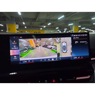 402643