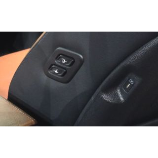 90881