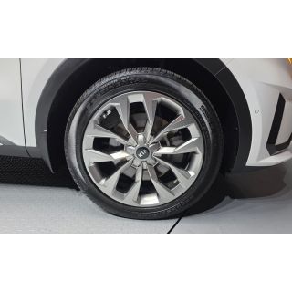 877117