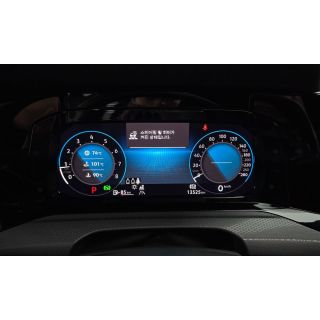 999357