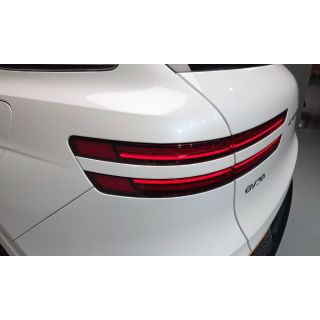 892532