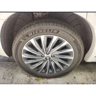 360946