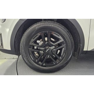 216803