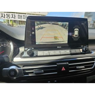 888017