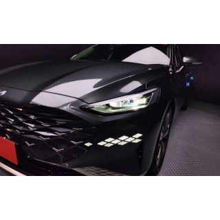 942853