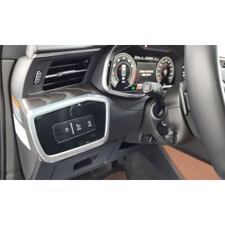 912858