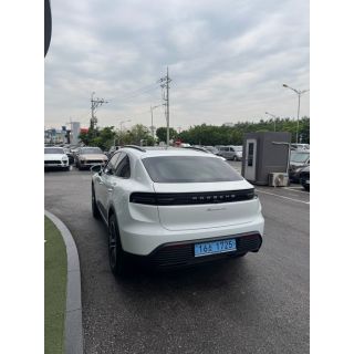 931755