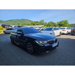 890156
