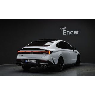 812228