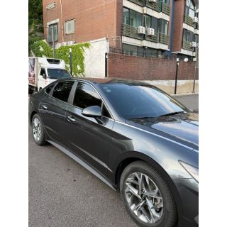 916942