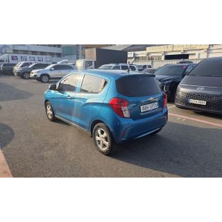 697433