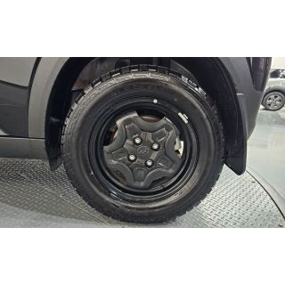 738243