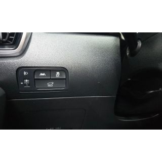 104761