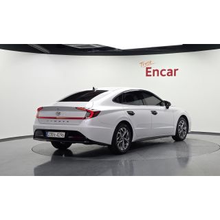 796572