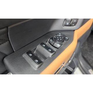 693715