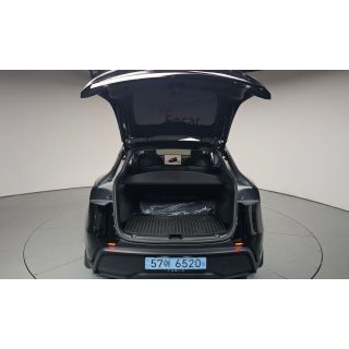 555056