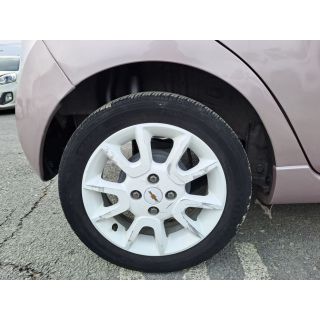 828439
