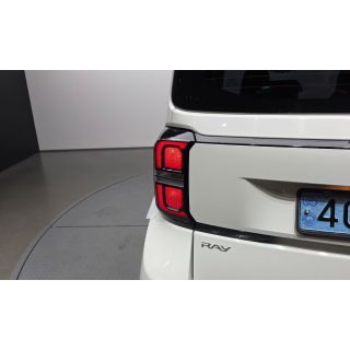 825907