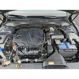 877986
