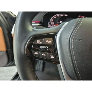978651