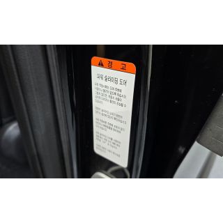 564058