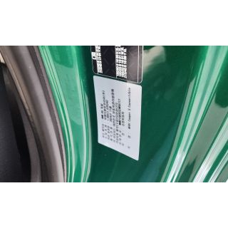 585635