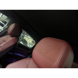 932808