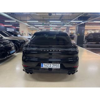 976513