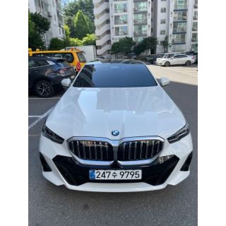 945121
