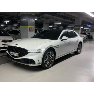 347704
