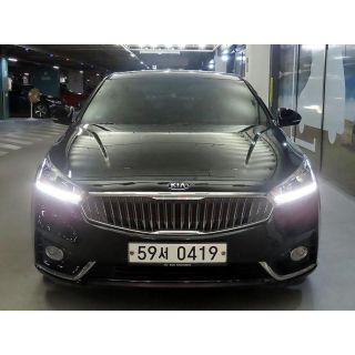 58697