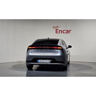 900105