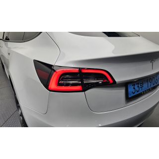 817028