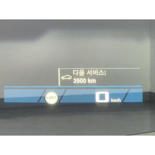 869629